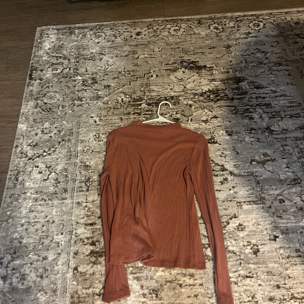 Express Red Fitted Blouse with Long Sleeves